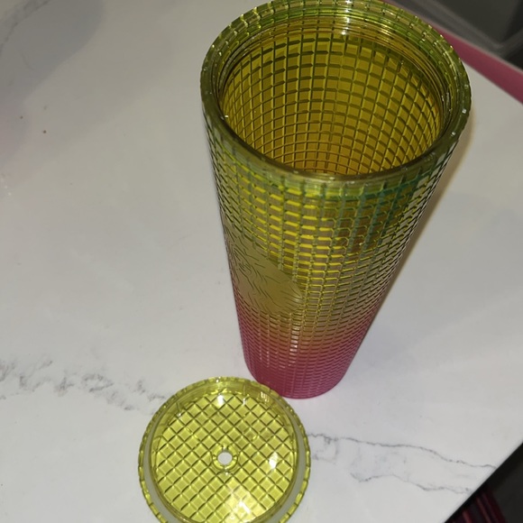 NWT Yellow and Pink Tumbler - Picture 5 of 6